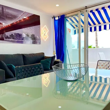 Miss Flora Playa Honda Apartamento *