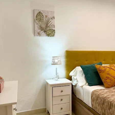 Miss Flora Playa Honda Apartment